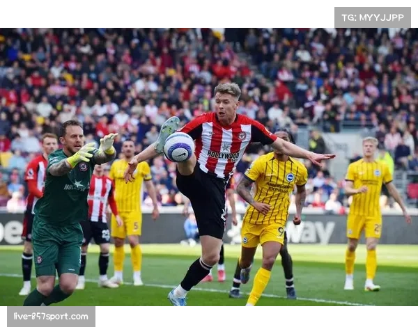 布伦特福德手榴弹界外球战术失效 狼队两球落后展现逆境反击韧性